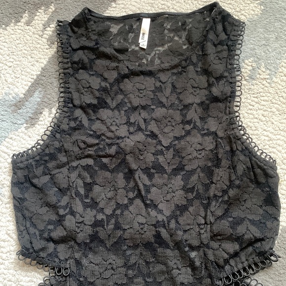 Black lace body suit! Such cool detail. - Picture 1 of 4